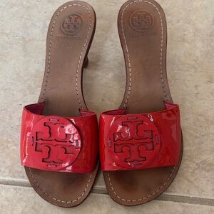 Tory Burch Red Patent Leather Logo Slide Sandals - Open Toe Size 9